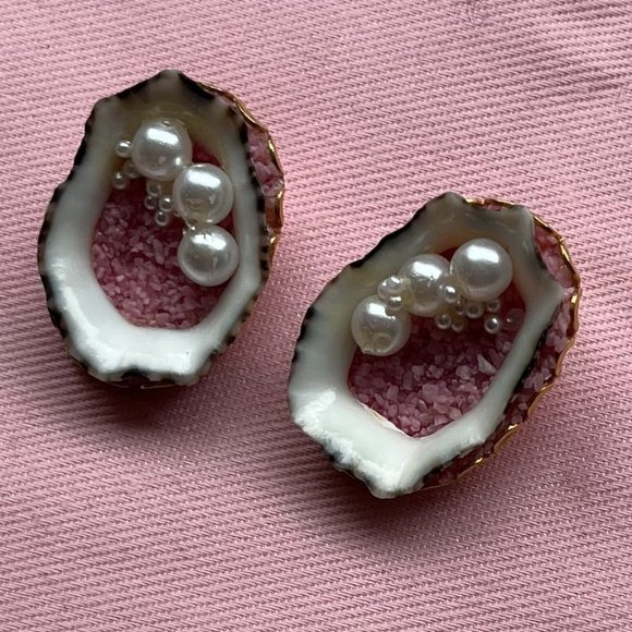 Oyster (faux) Pearl Earrings, clip ons - Picture 2 of 4
